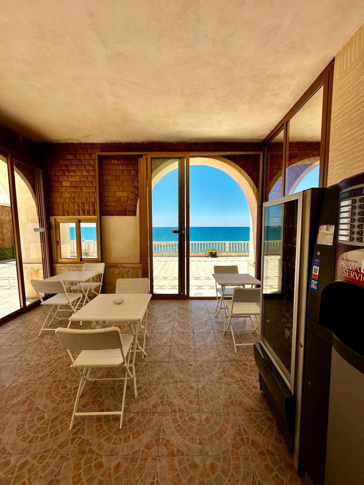 Il Paradiso Sul Mare アンツィオ エクステリア 写真